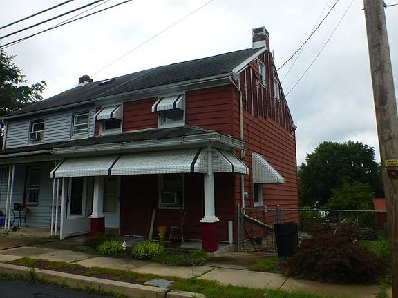4th image of 26 E Franklin St