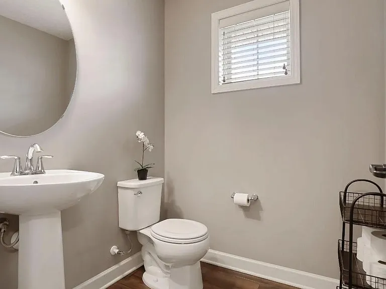 3300 Lakewood Trl — Photo 3