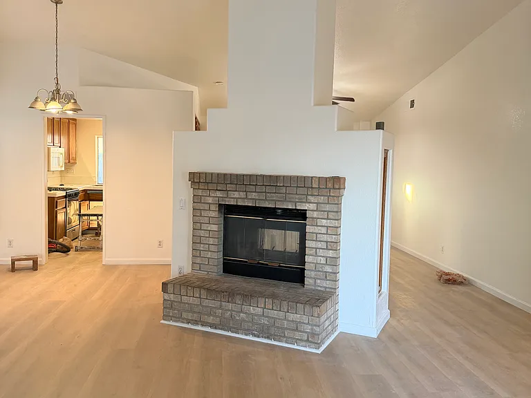 3206 W Fruitvale Ave — Photo 3