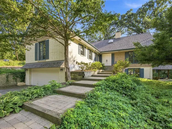 36 Marryat Rd, Trout Valley, IL 60013