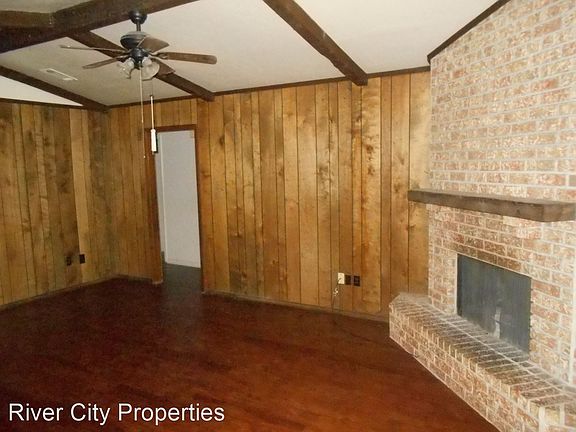 3rd image of 3501 Baywood Dr
