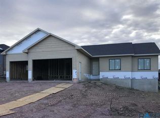 708 N Emerald Dr, Brandon, SD 57005