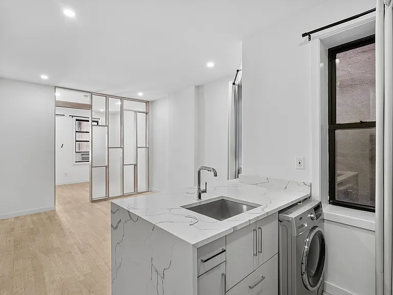 212 Lafayette St #2B — Photo 6