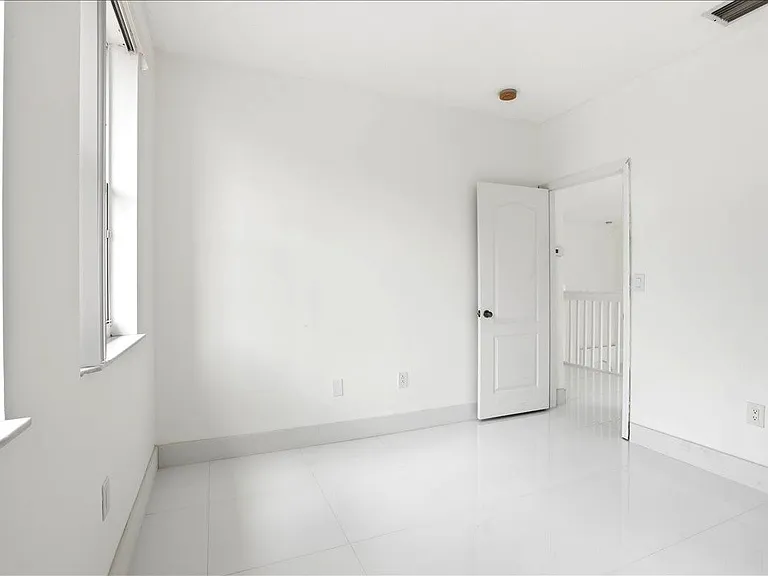 3802 SW 165th Ter — Photo 29