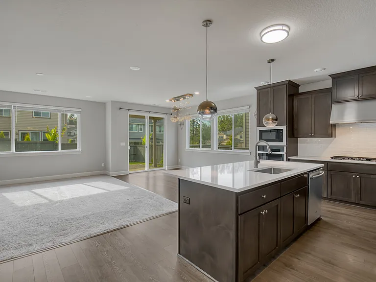 5061 SE 83rd Ave — Photo 6