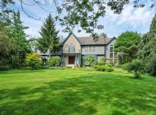 11 Meadow Brook Rd, Chester, NJ 07930