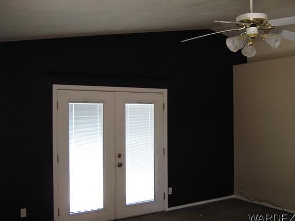 4th image of 2402 La Salle Ave