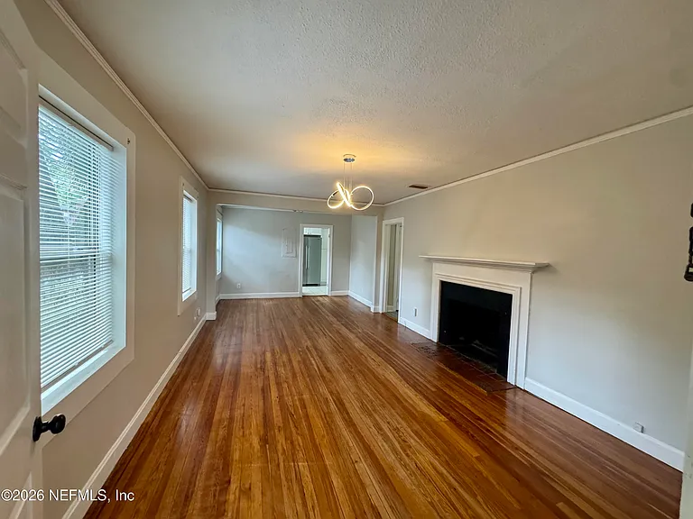 3352 College St — Photo 4