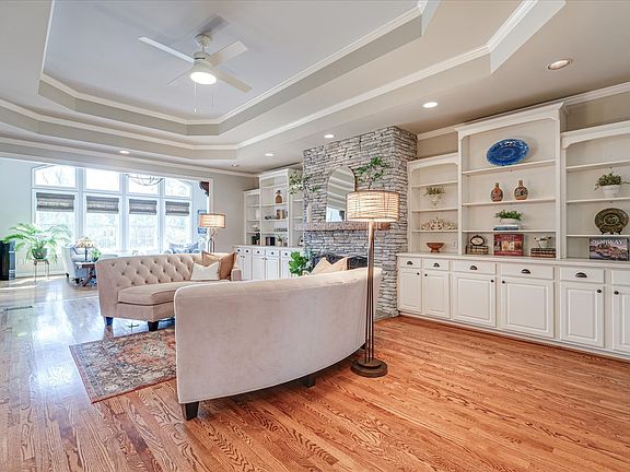 4th image of 1207 Carnton Ln