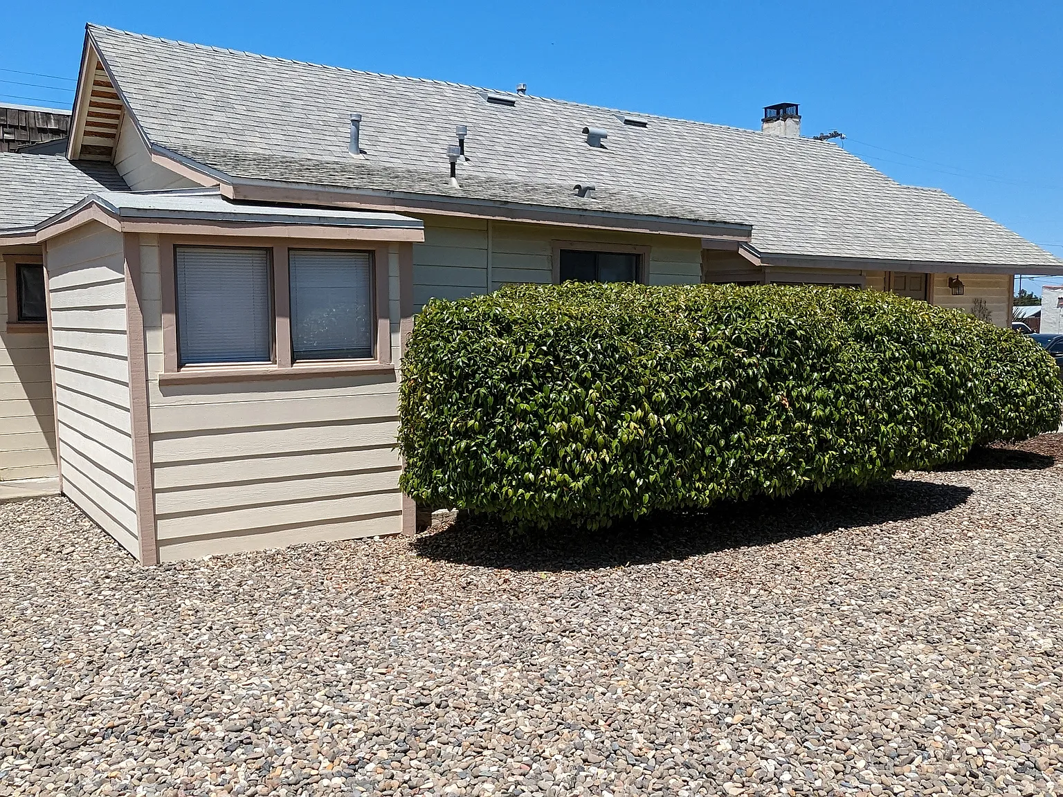3 bed, 1300 sqft, $2,750 — Photo 2