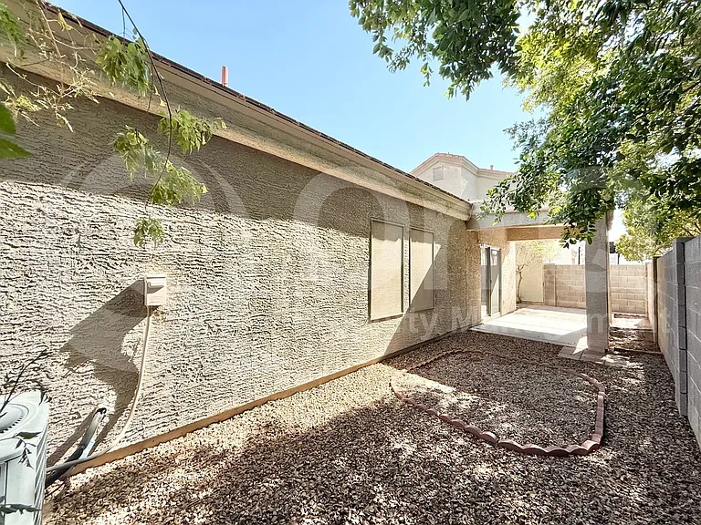 8737 E Fountain St — Photo 22