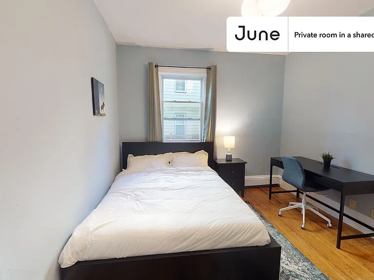 76 Easton St #C — Photo 3
