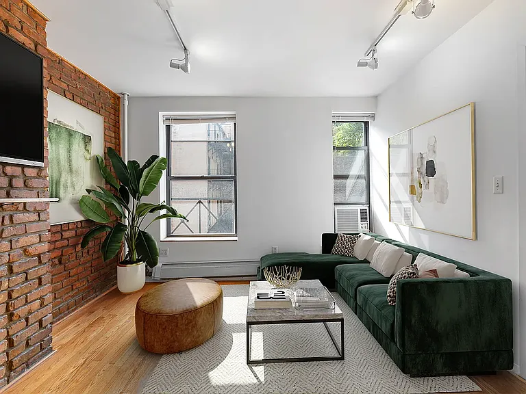 317 1st Ave #4F — Photo 1