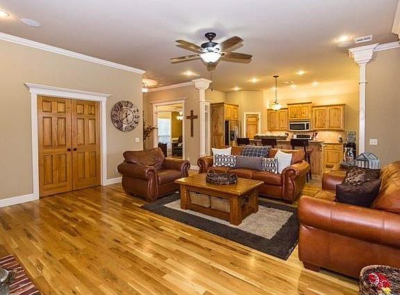 4th image of 1661 Whippoorwill Ln