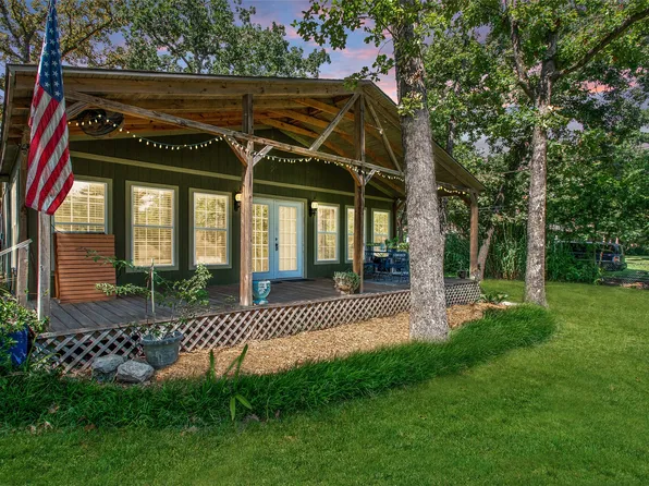 1217 Aloha Rd, Tool, TX 75143
