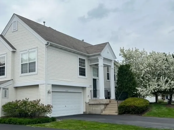 4523 Sawgrass Blvd #4523, Wadsworth, IL 60083