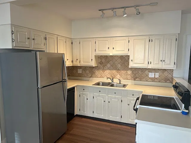 1 bed, 900 sqft, $2,195 — Photo 2