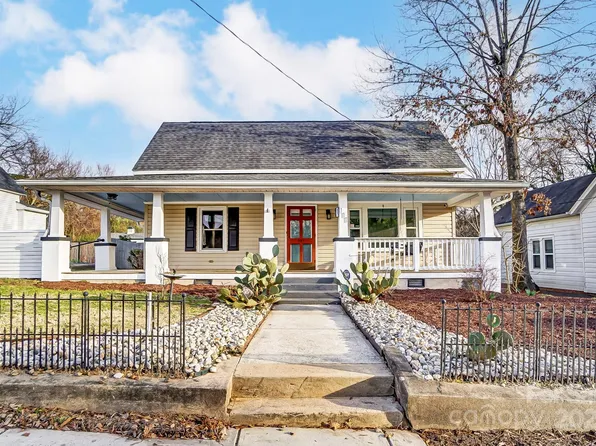 111 Academy Ave NW, Concord, NC 28025