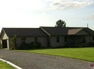 2210 State Line Rd, Hubbard, OH 44425