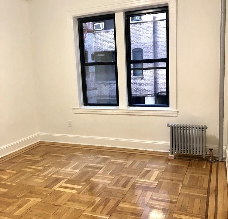 2nd image of 4414 47th Ave APT A1