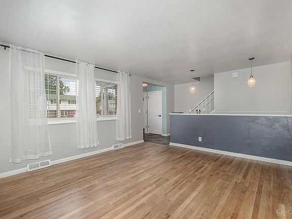 4th image of 3219 Bellacre Ct