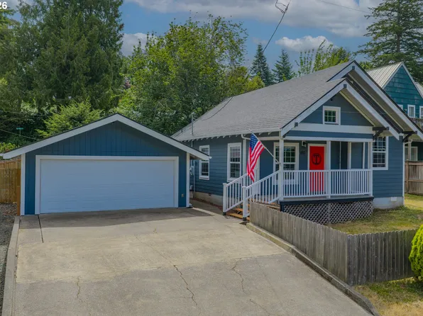 180 N Johnson St, Coquille, OR 97423