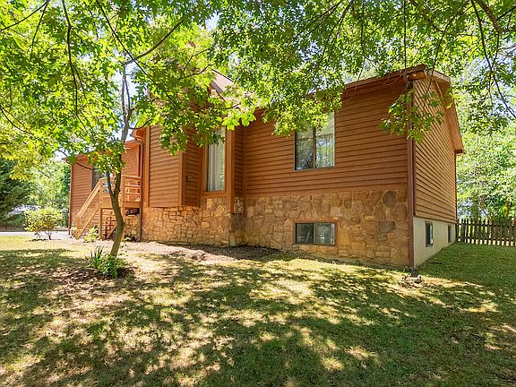 4th image of 3431 Westmoreland Dr