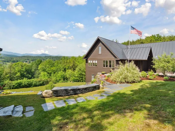 237 Points North Road, Stowe, VT 05672