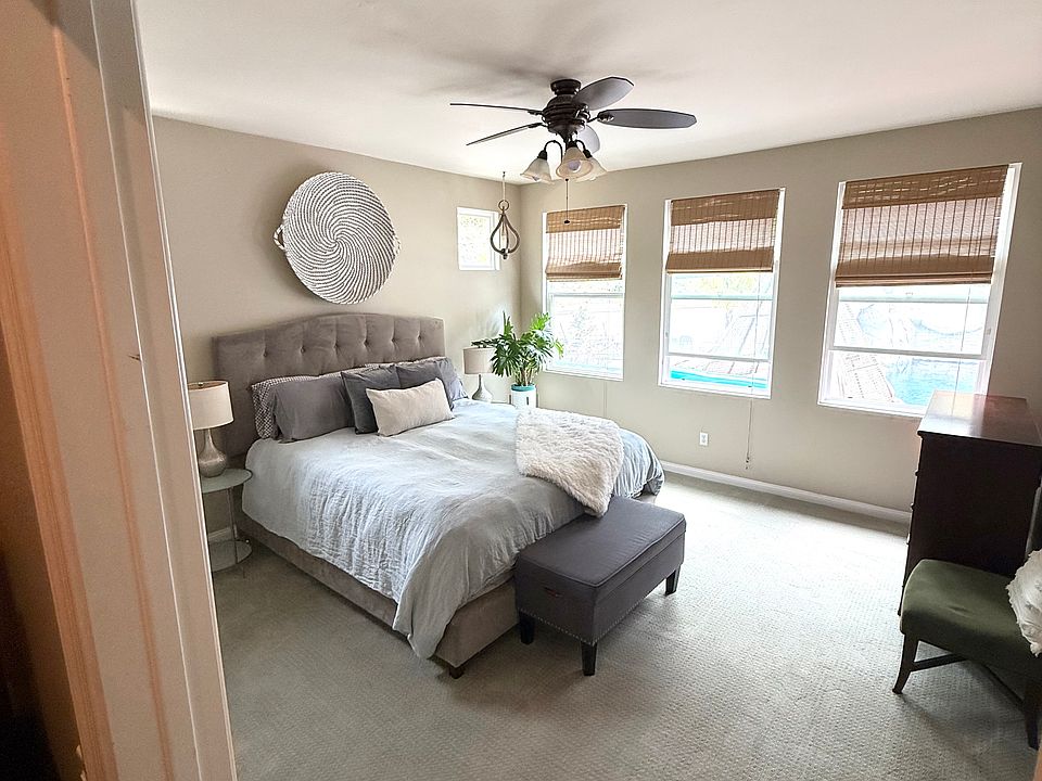 1st image of 1010 Skyline Pl