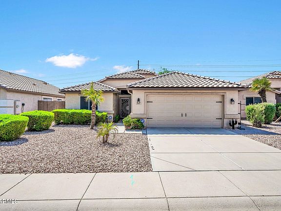 2nd image of 10817 W ALMERIA Road