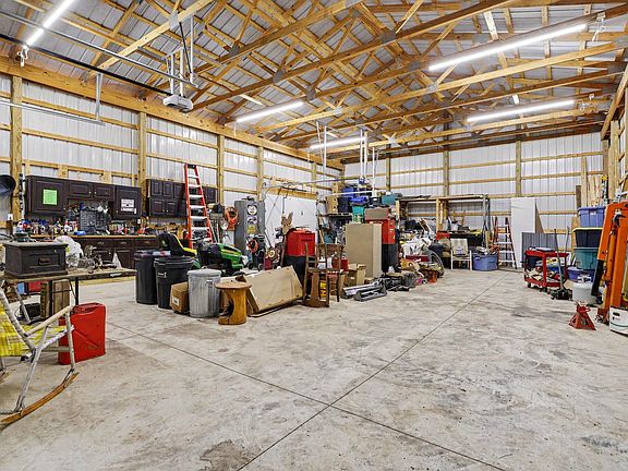 4th image of 3124 Knight Dr