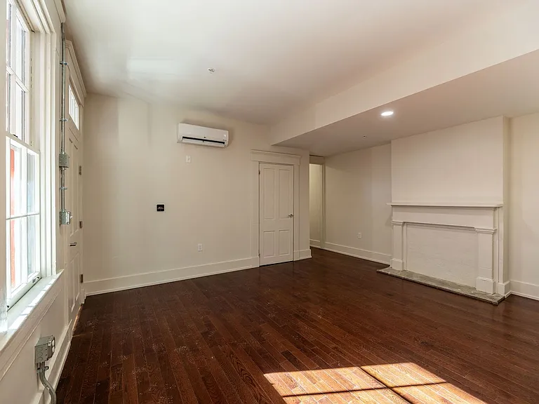 56 E McMicken Ave — Photo 17