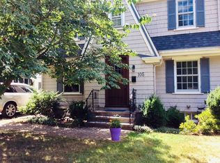 105 Manchester Rd, Newton, MA 02461