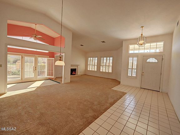 3rd image of 1098 W Shoal Creek Ln