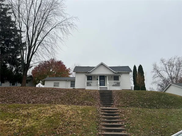 525 S 6th St, Vandalia, IL 62471