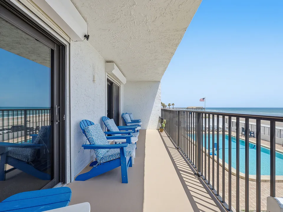 3747 S Atlantic Ave #104