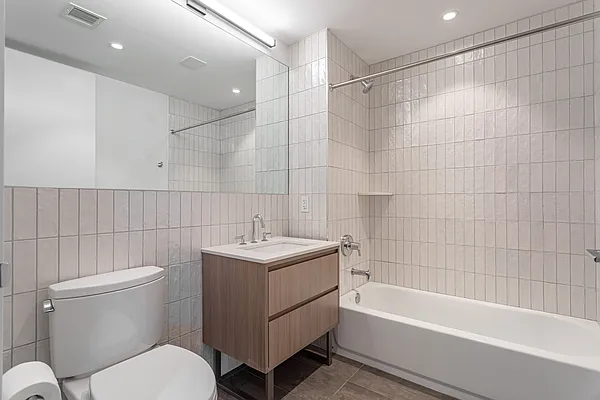 Rented by Charney Real Estate LLC | media 9