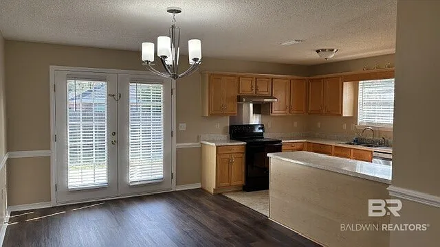 3 bed, 2.0 bath, 1386 sqft, $1,800 — Photo 2