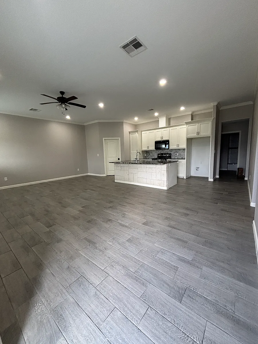 Living room open concept with dining and kitchen - 5545 20th St
