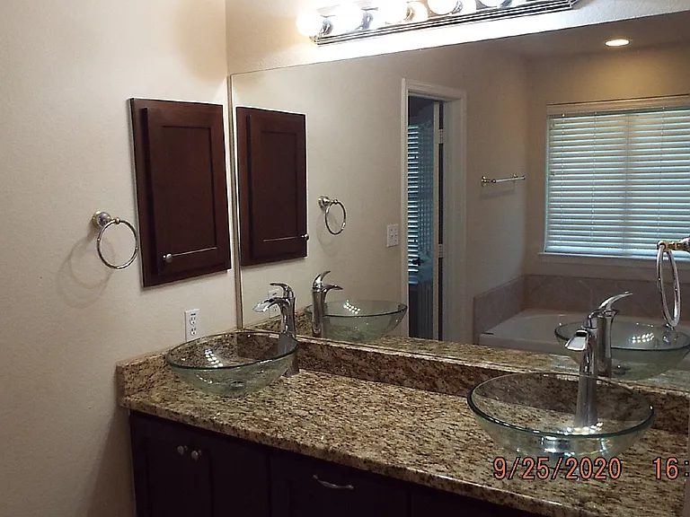 204 Cinnabar Trl — Photo 26