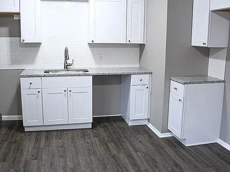 11407 Winchester Ave — Photo 5