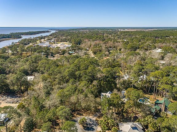 5th image of 162 Bay Colony Way
