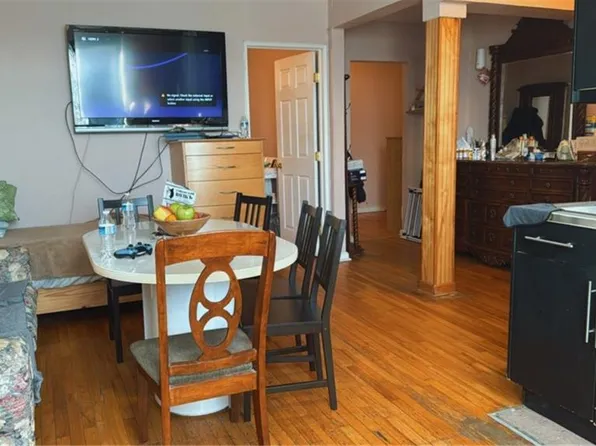 3165 Nostrand Avenue image 10 of 18