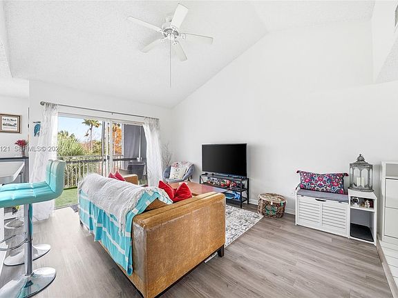 5th image of 2600 S University Dr APT 303