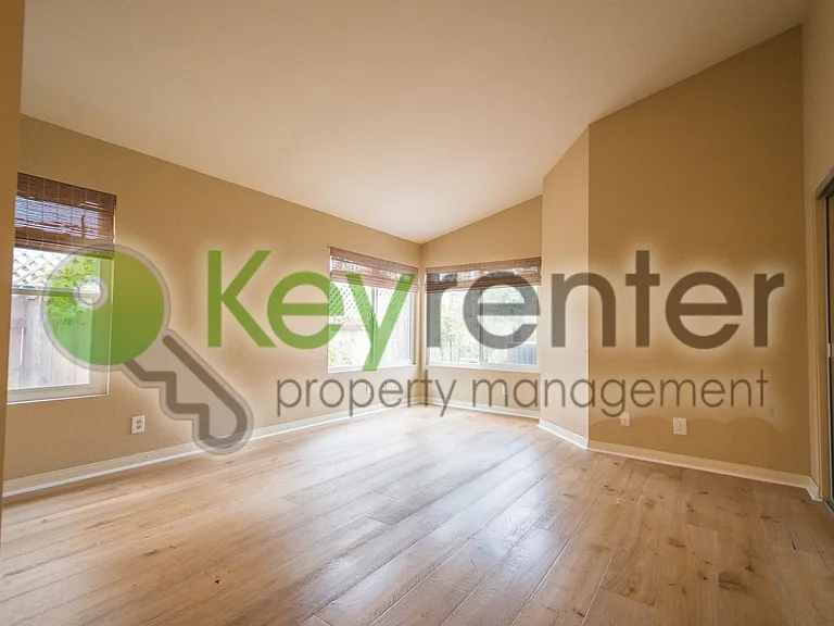 1228 Corte Dulce — Photo 14