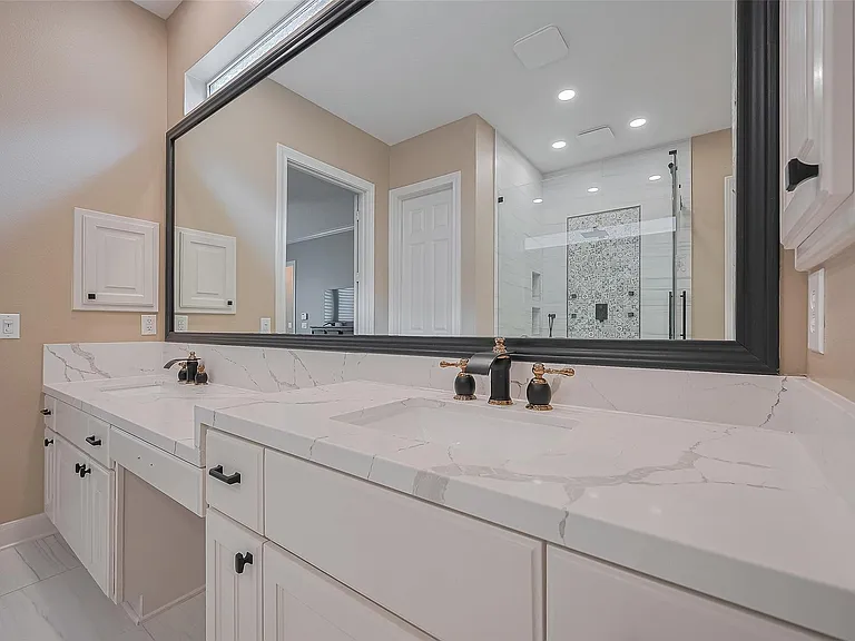 11826 Legend Manor Dr — Photo 21