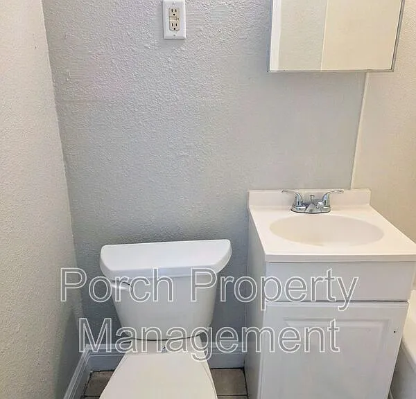 1 Ellis Dr #B — Photo 9