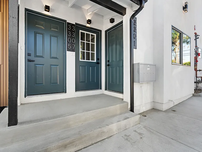 3301 S Beverly Dr #1 — Photo 15