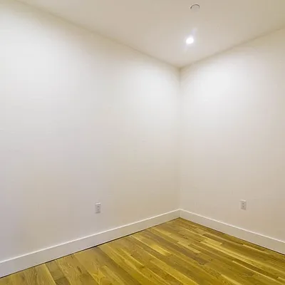 Rented by Nooklyn NYC LLC | media 36