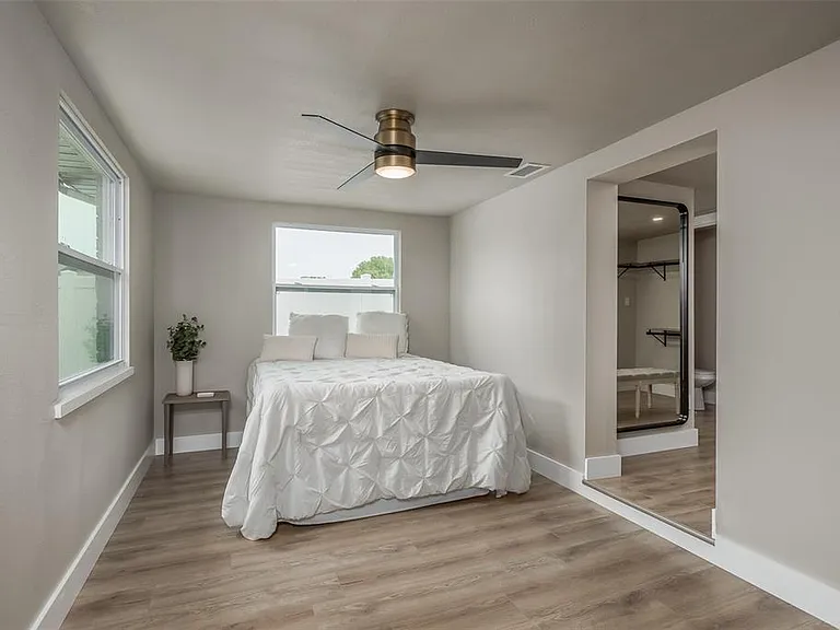 4036 Sunray Dr — Photo 14